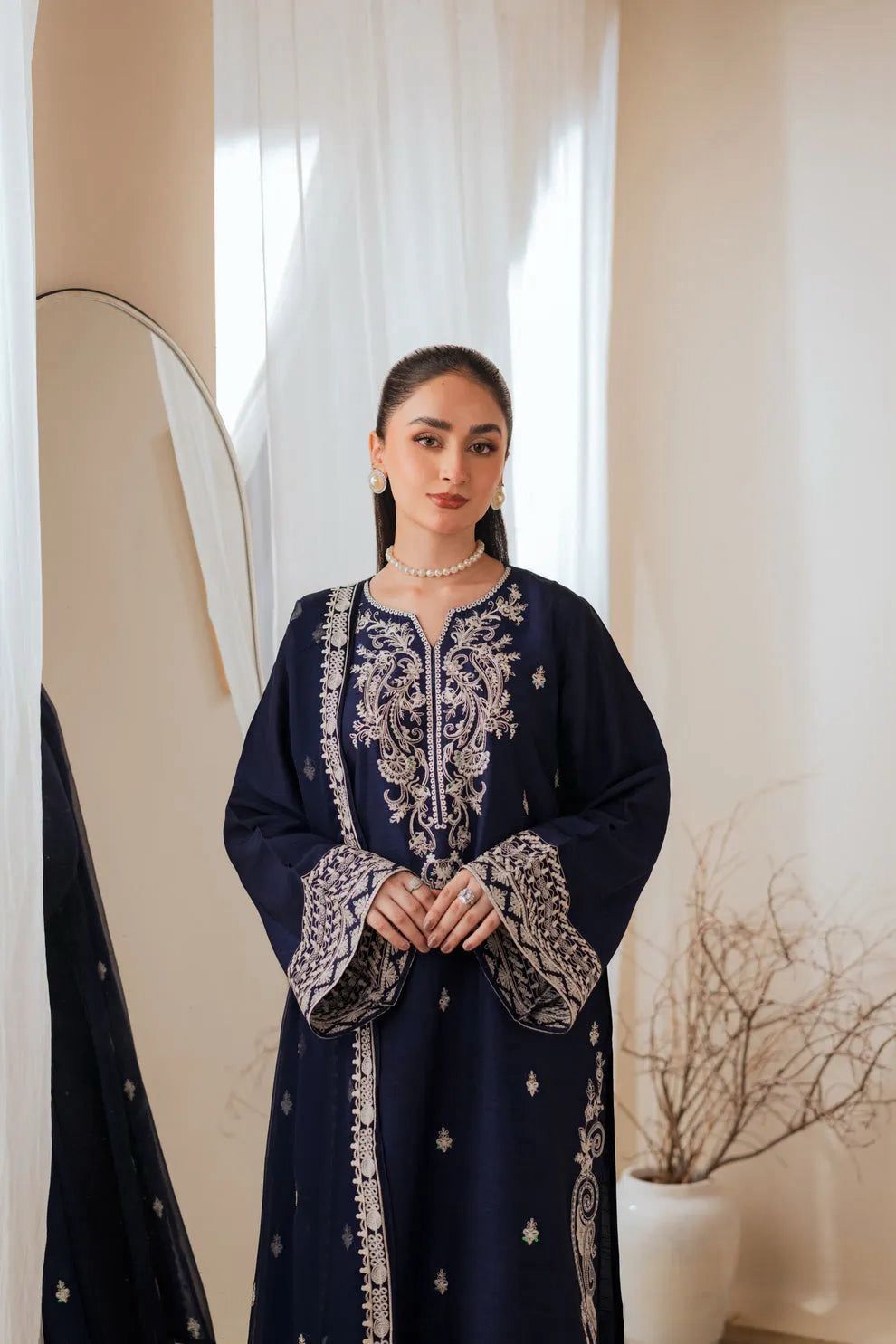 BRI-001 EMBROIDERED 3PC