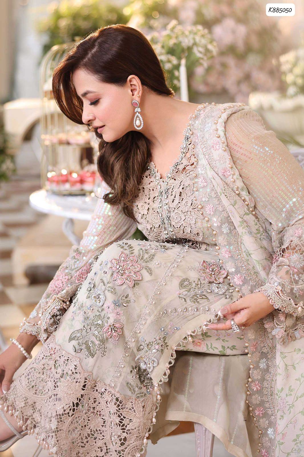 BRI-U76 EMBROIDERED 3PC SUIT